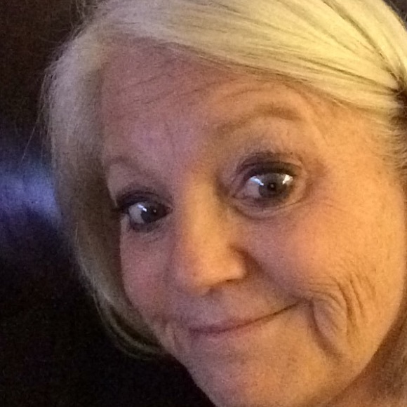 Meet your Posher, Kimi - Picture 1 of 1